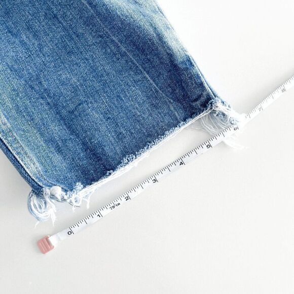 Zara Trafaluc Women's High Rise Distressed Raw Cut Off Hem Cropped Jeans Size 10 - Picture 8 of 10